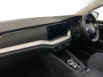 Used Skoda Octavia 2023 for sale - 75400980: Photo