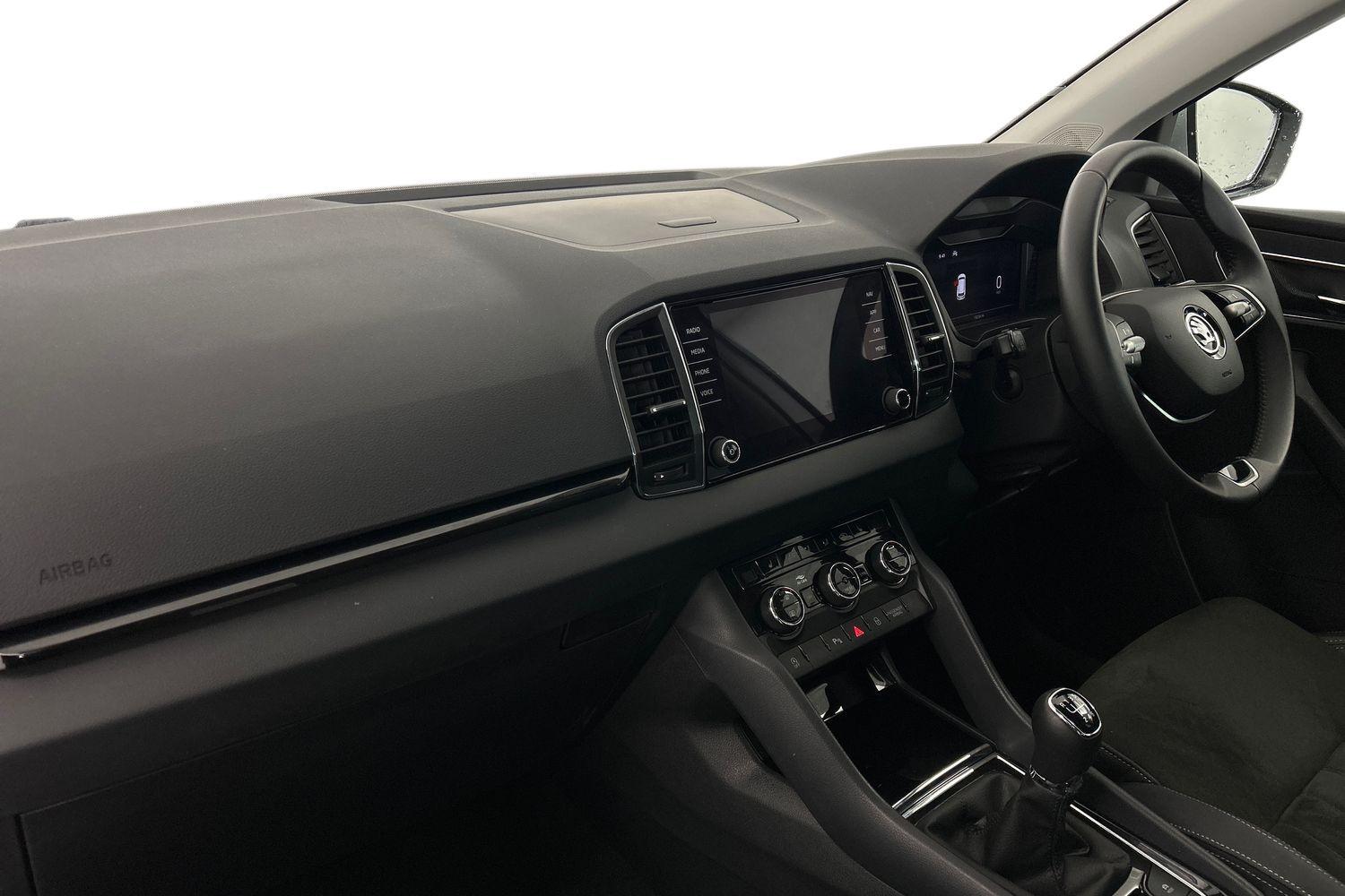 Used Skoda Karoq 2024 for sale - 76001485: Photo 2