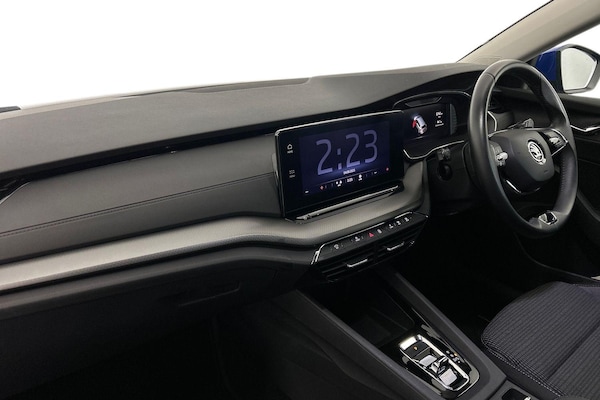 Used Skoda Octavia 2023 for sale - 76215027: Photo 2