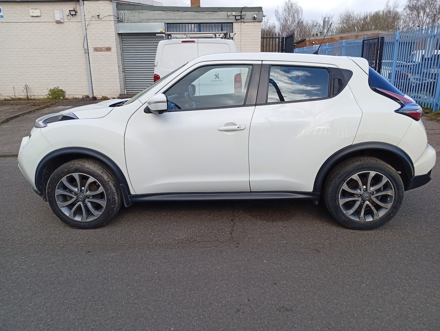 Used Nissan Juke 2015 for sale - 78057285: Photo 6