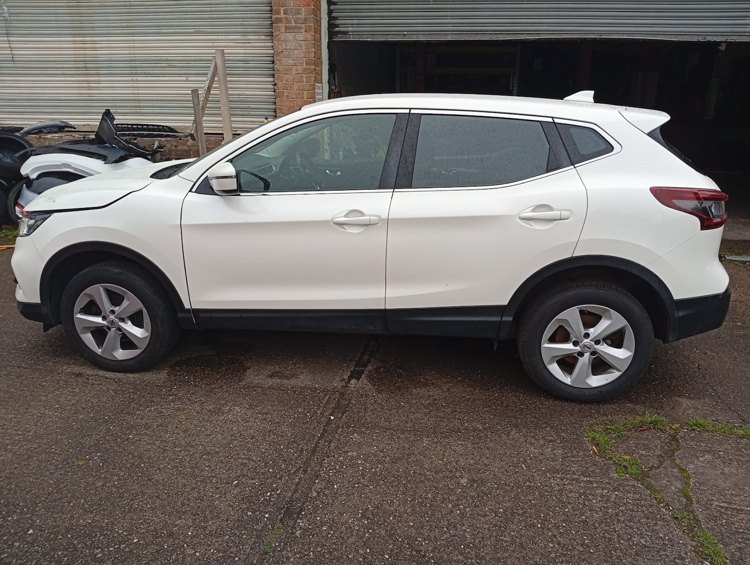 Used Nissan Qashqai 2021 for sale - 76477700: Photo 2