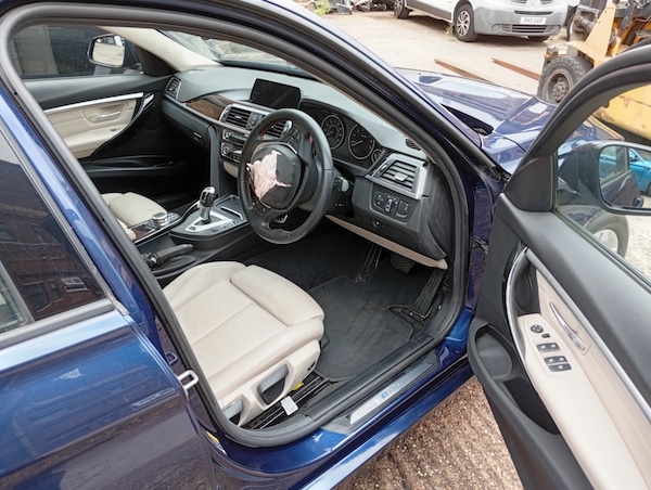 Used BMW 3 Series 2018 for sale - 75628376: Photo 11