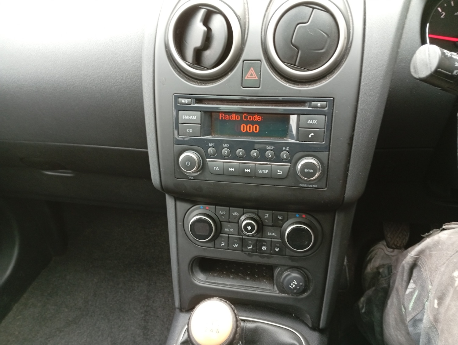 Used Nissan Qashqai+2 2013 for sale - 76596663: Photo 20