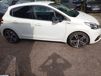 Used Peugeot 208 2018 for sale - 79532071: Photo