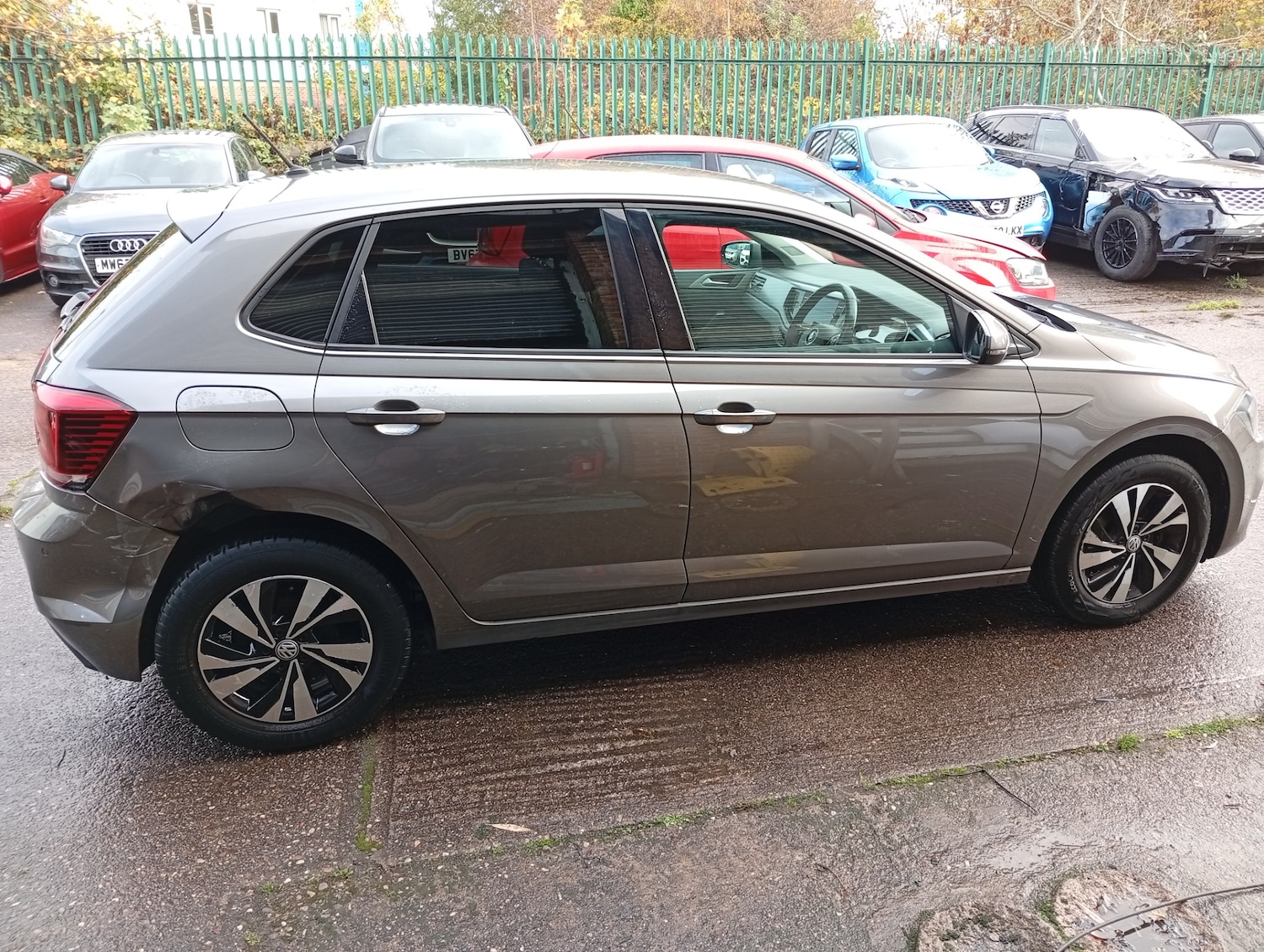 Used Volkswagen Polo 2018 for sale - 76799587: Photo 2