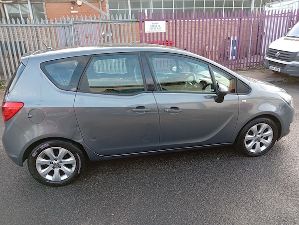 Used Vauxhall Meriva 2017 for sale - 75718465: Photo 8