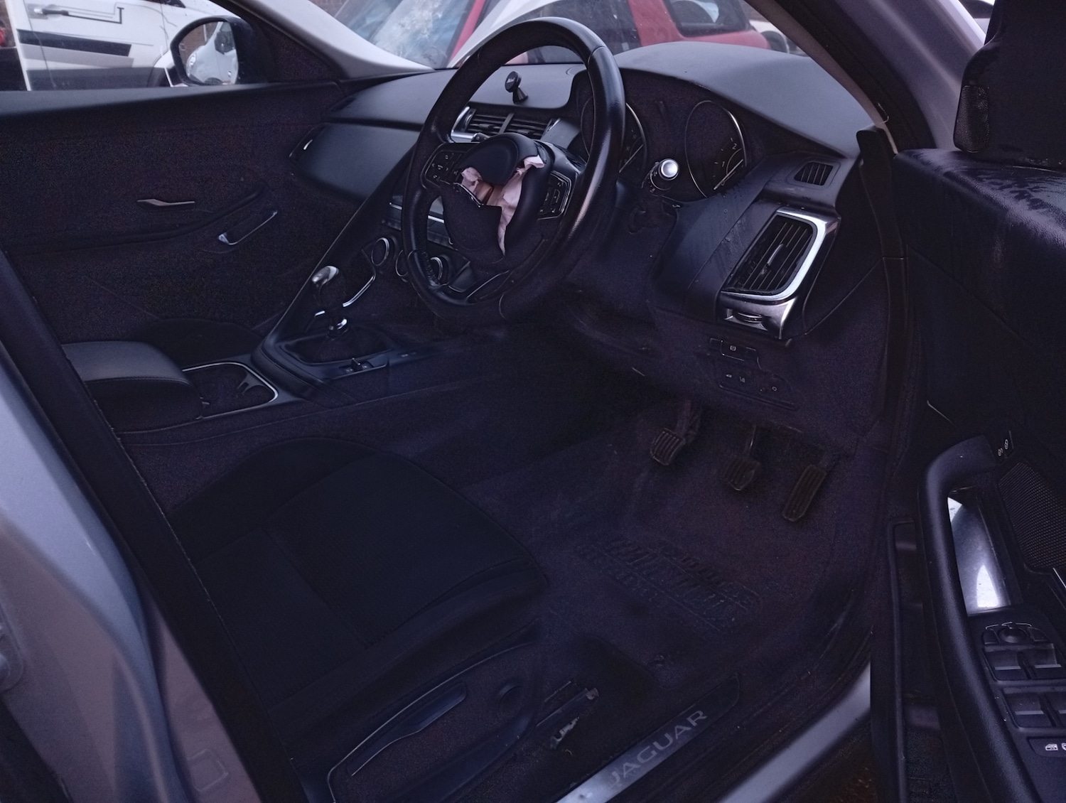 Used Jaguar E-Pace 2019 for sale - 76388021: Photo 14