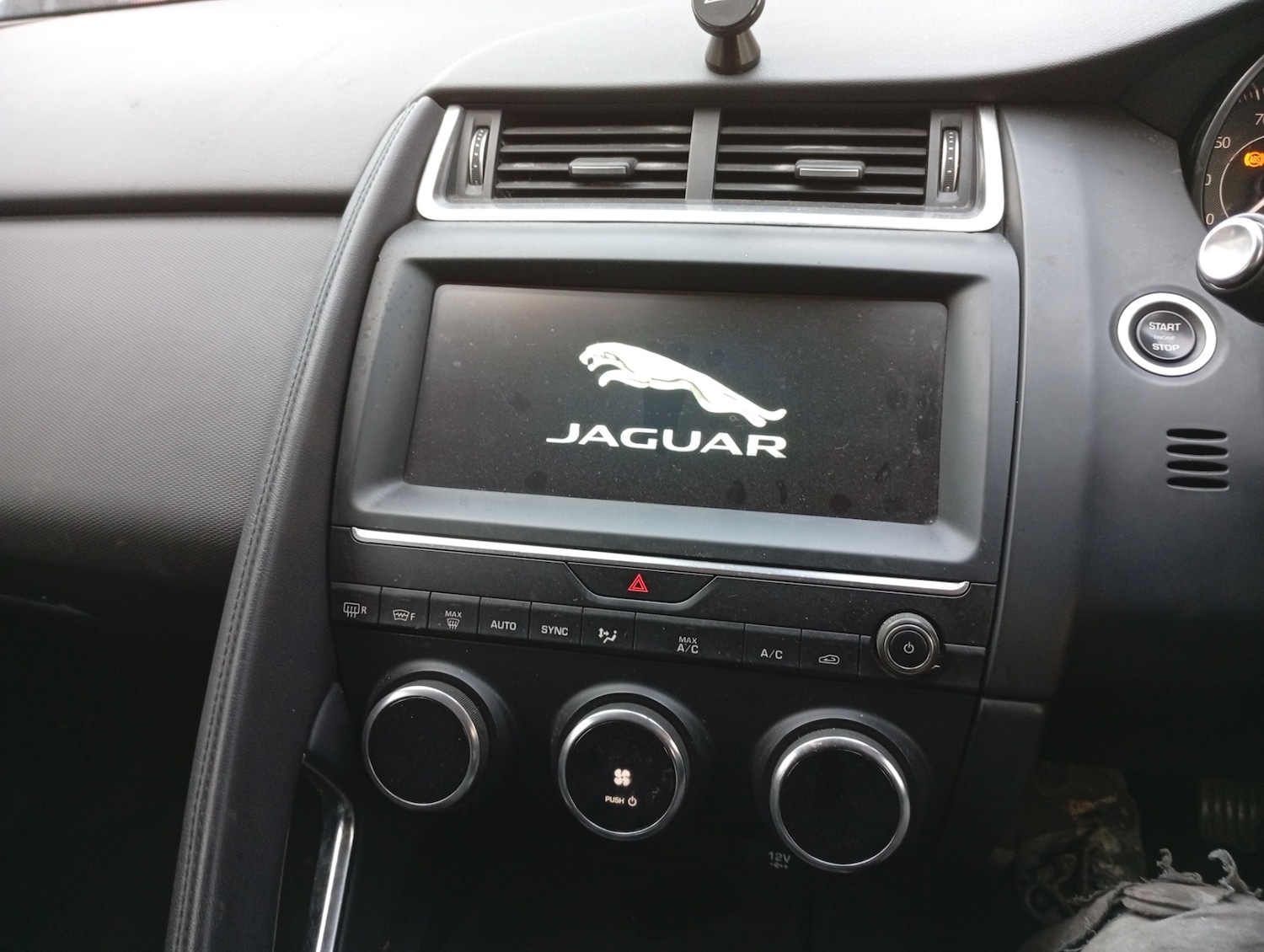 Used Jaguar E-Pace 2019 for sale - 76388021: Photo 17