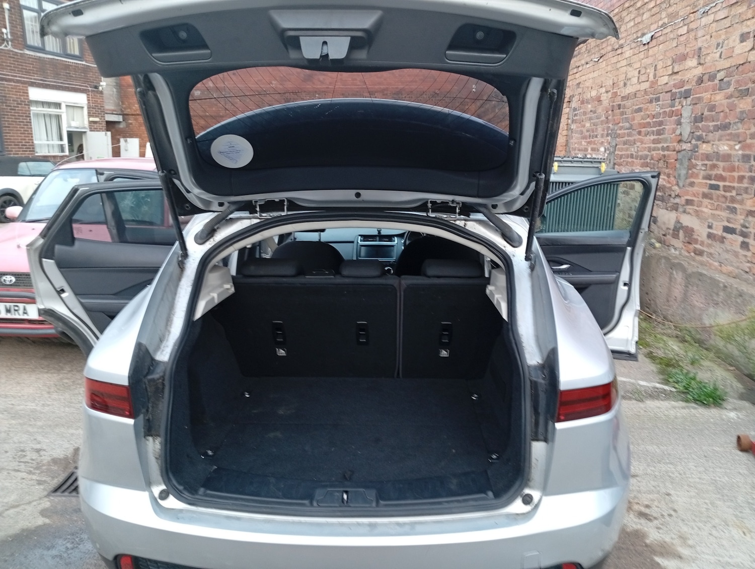 Used Jaguar E-Pace 2019 for sale - 76388021: Photo 9