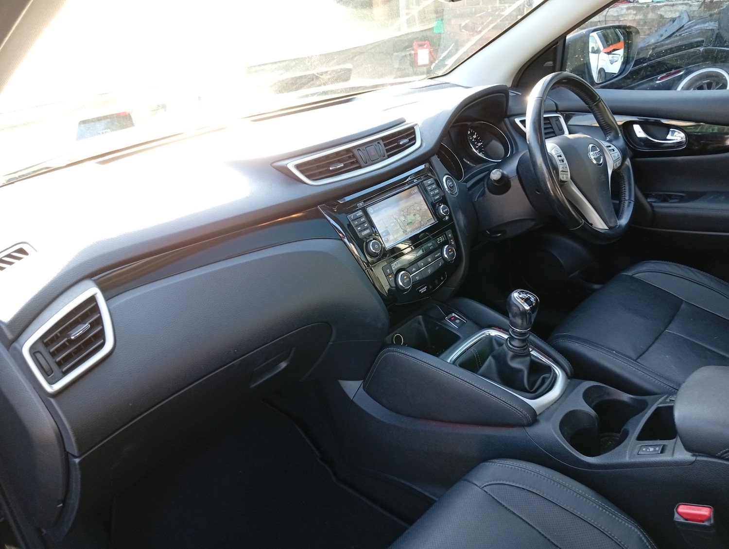 Used Nissan Qashqai 2016 for sale - 76650439: Photo 17