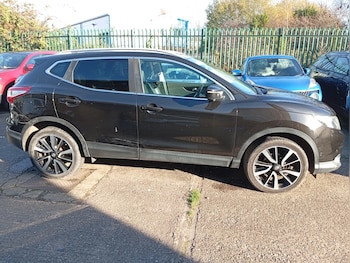 Used Nissan Qashqai 2016 for sale - 76650439: Photo