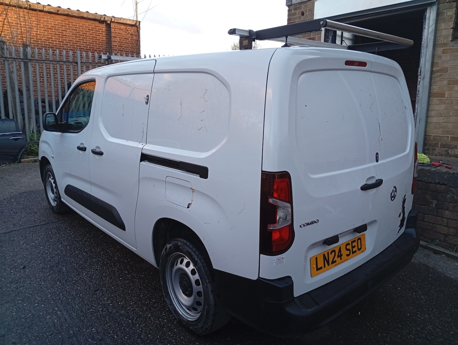 Used Vauxhall Combo 2024 for sale - 78183508: Photo 3