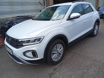 Used Volkswagen T-Roc 2024 for sale - 79355673: Photo