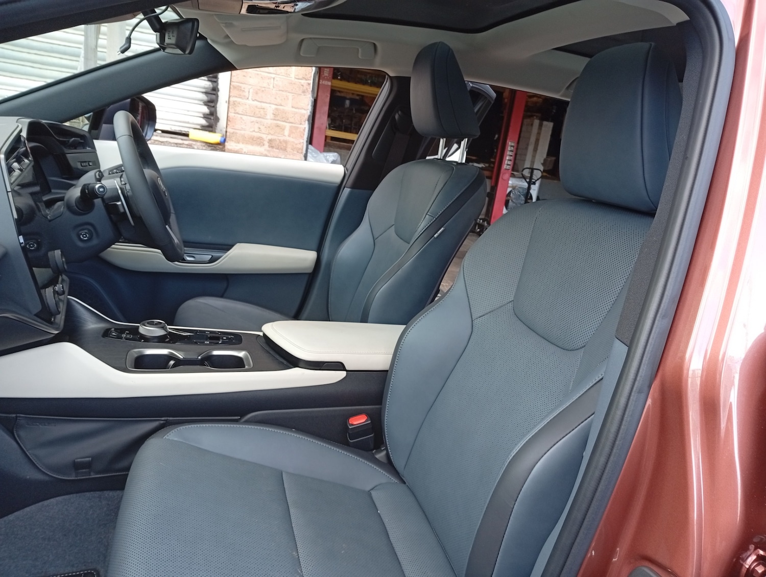 Used Lexus RZ 2025 for sale - 77049347: Photo 15