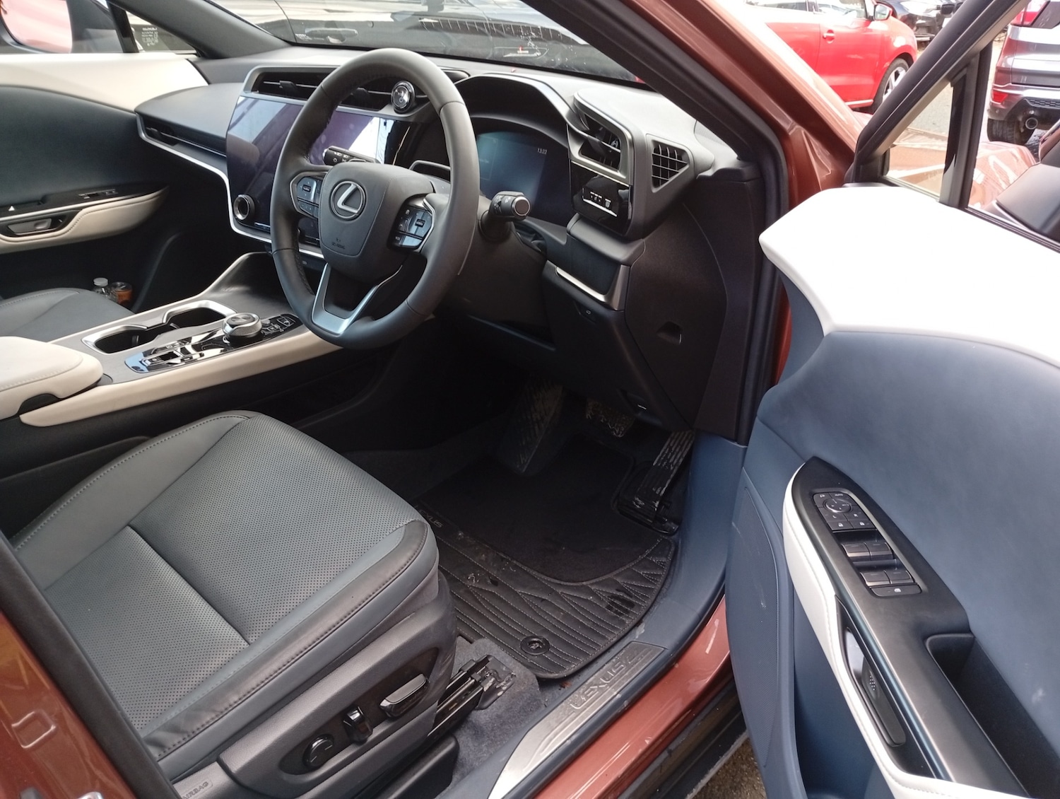 Used Lexus RZ 2025 for sale - 77049347: Photo 18