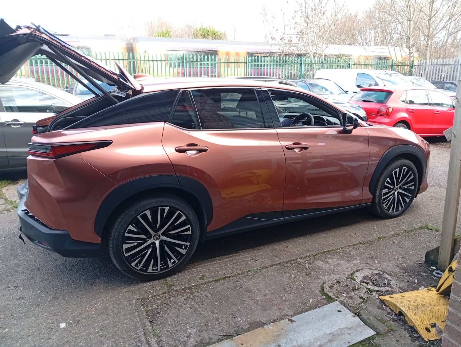 Used Lexus RZ 2025 for sale - 77049347: Photo 5