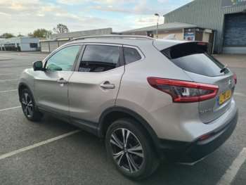 Used Nissan Qashqai 2018 for sale - 74381739: Photo