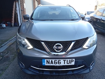 Nissan - Qashqai