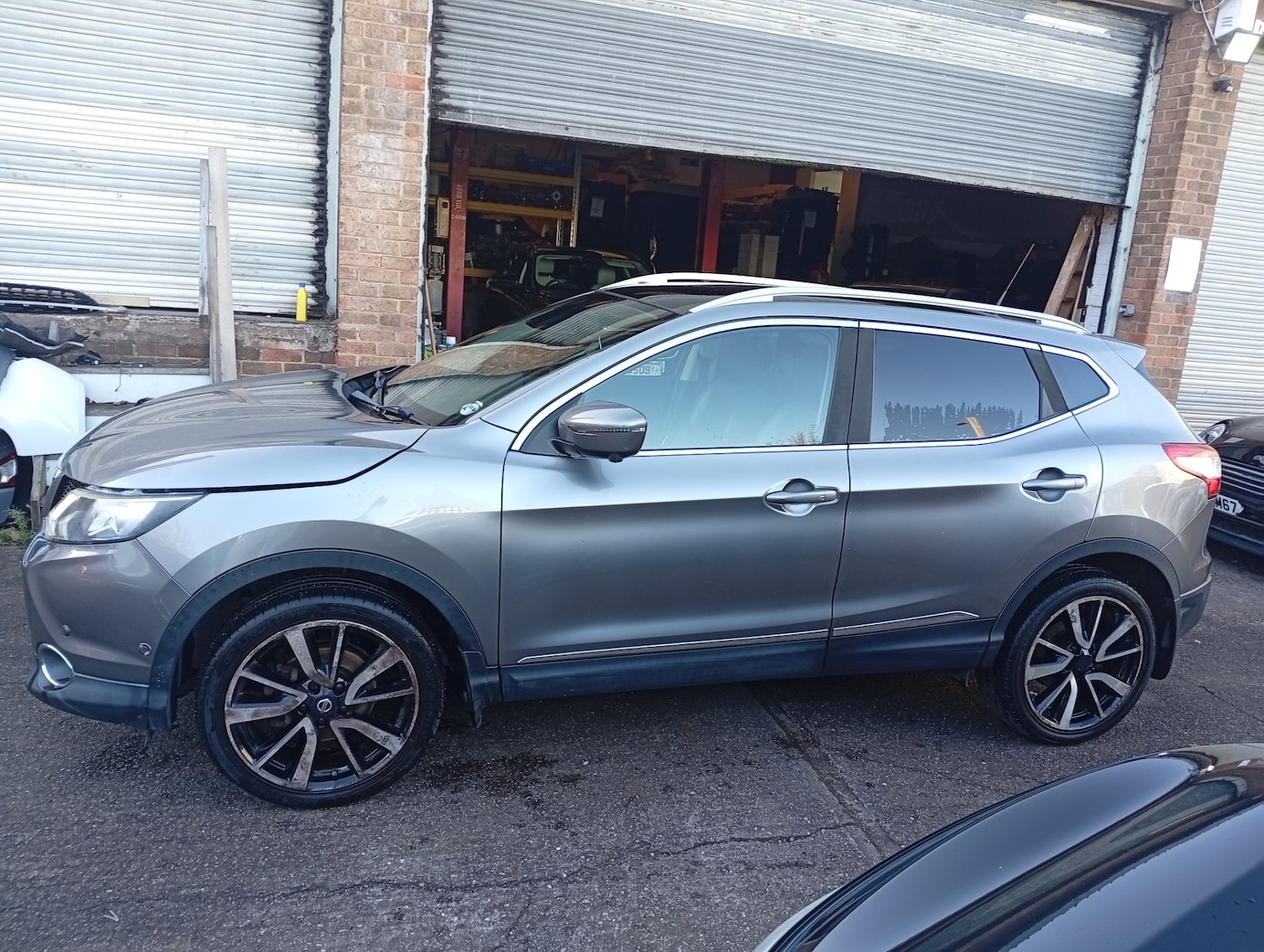Used Nissan Qashqai 2016 for sale - 76770210: Photo 9