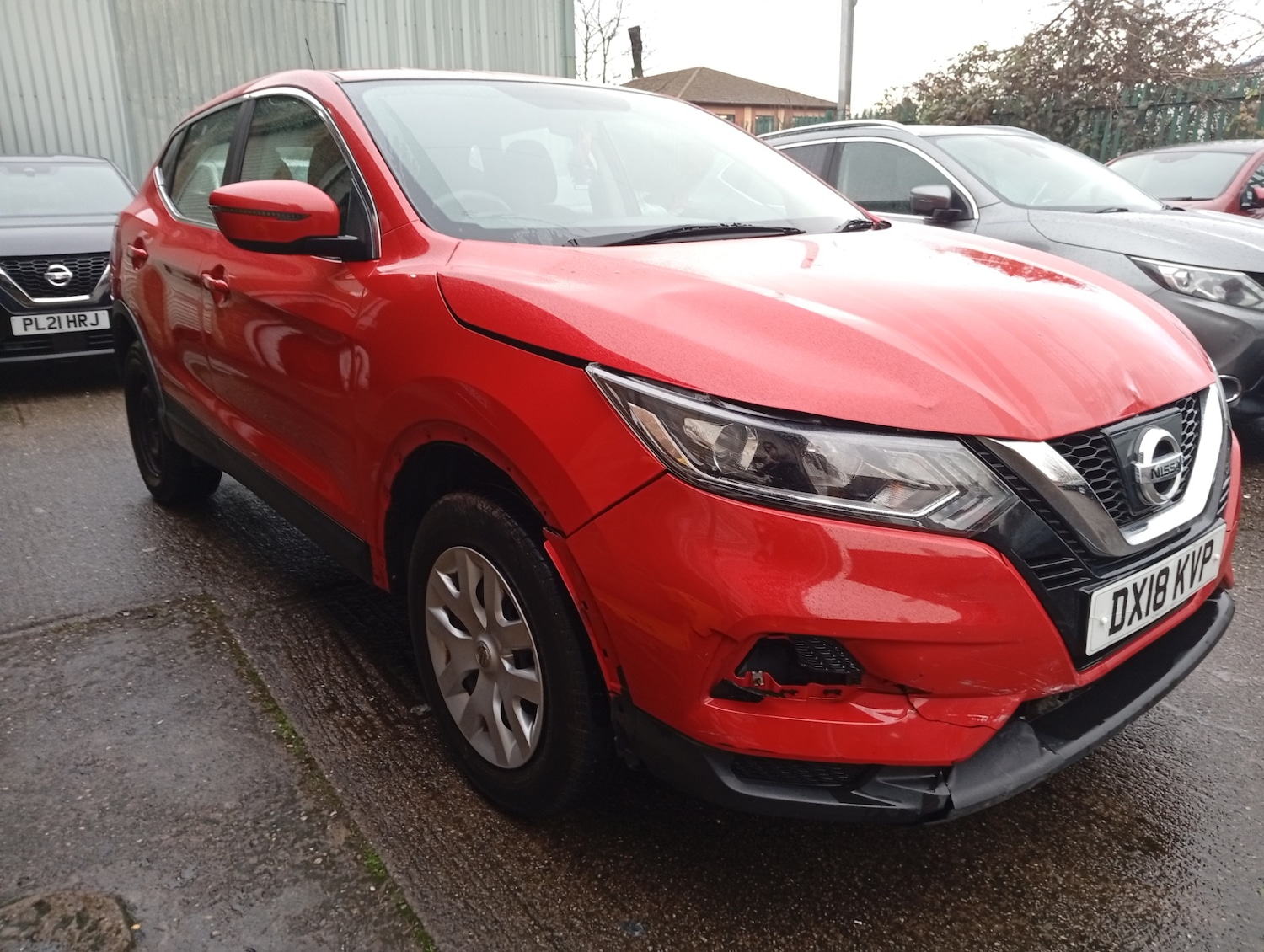 Used Nissan Qashqai 2018 for sale - 77314529: Photo 2