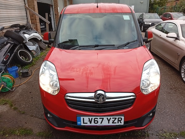 Used Vauxhall Combo 2017 for sale - 76120472: Photo 10