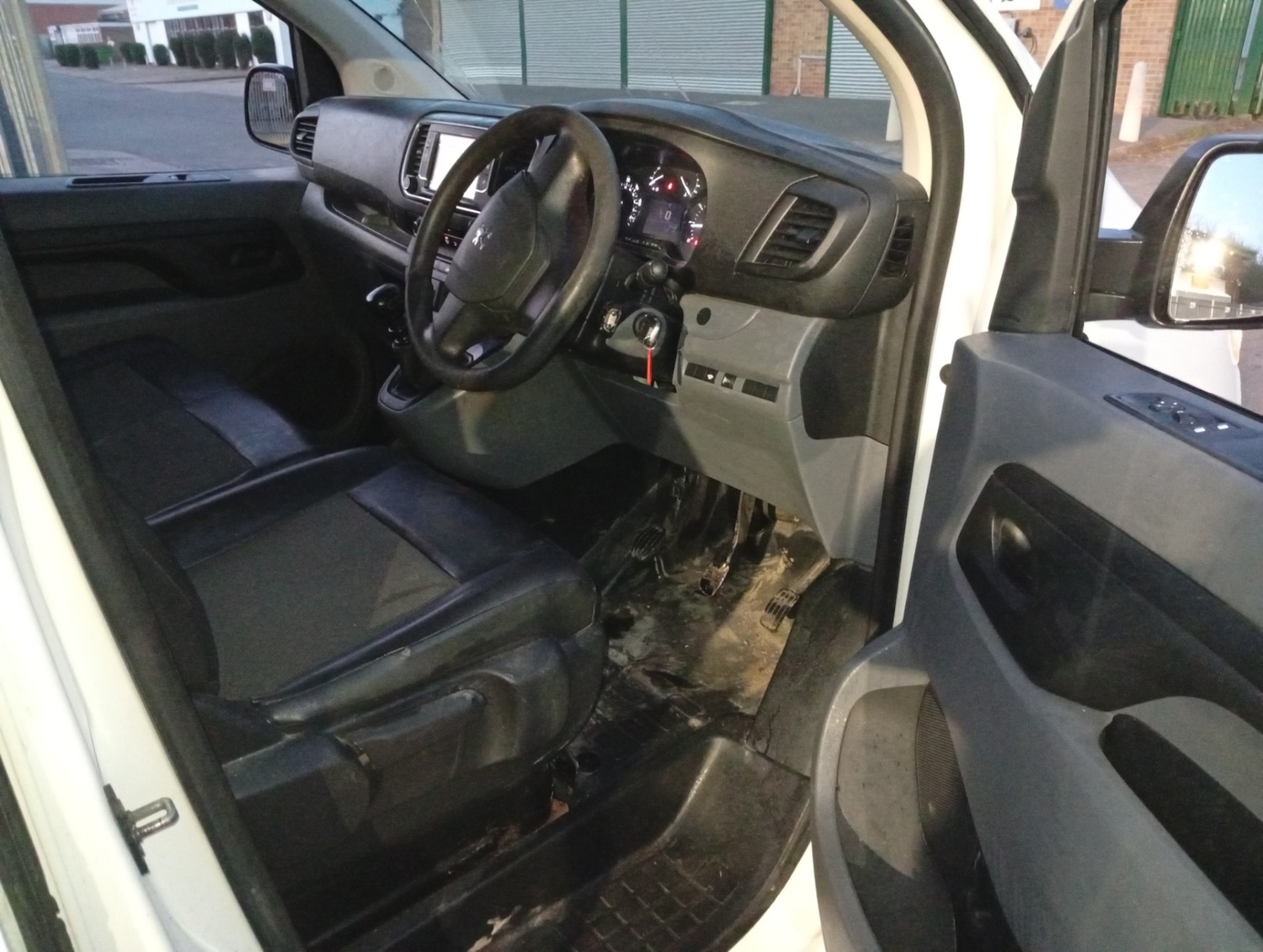 Used Peugeot Expert 2018 for sale - 77750091: Photo 13