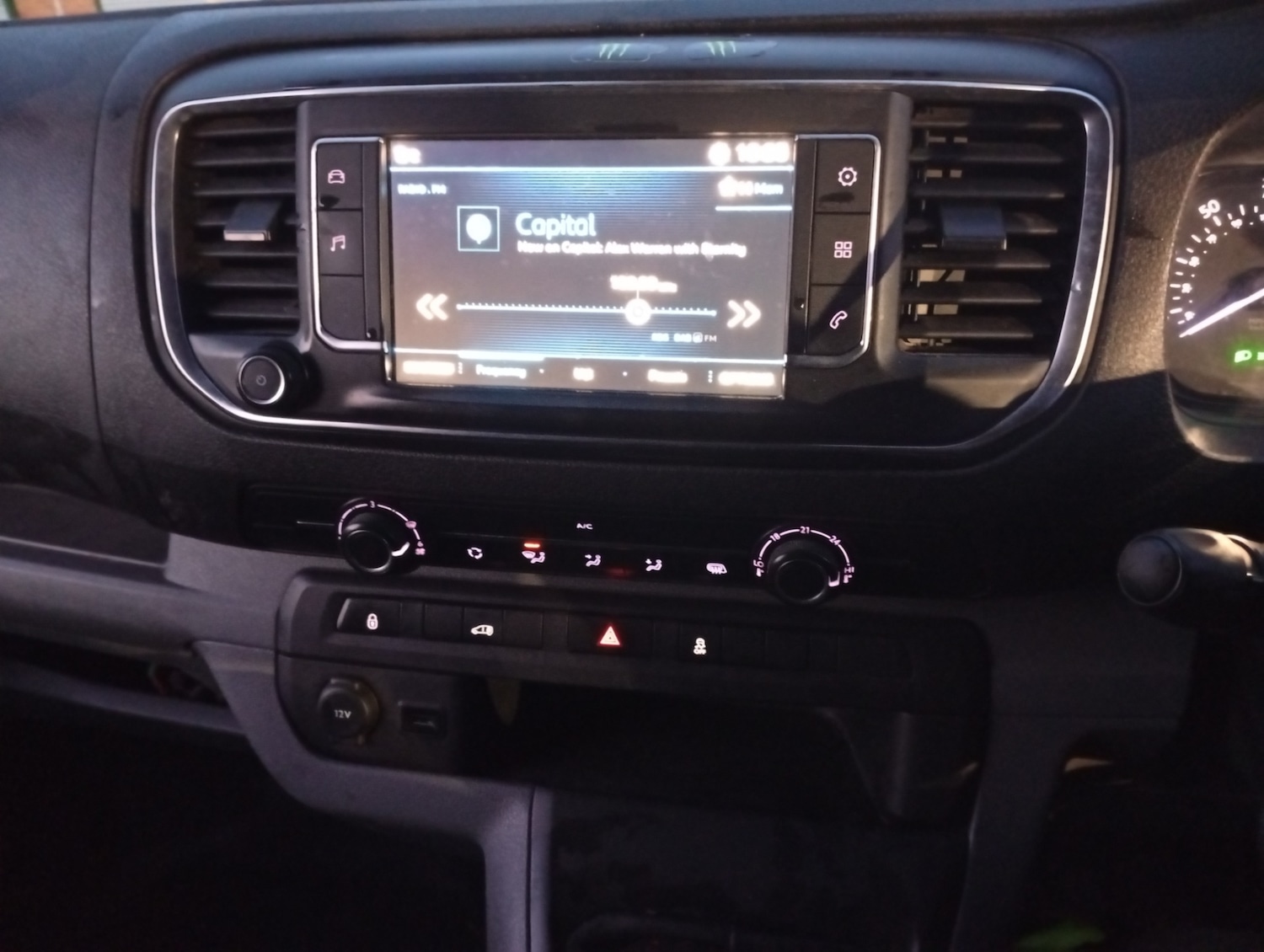 Used Peugeot Expert 2018 for sale - 77750091: Photo 15