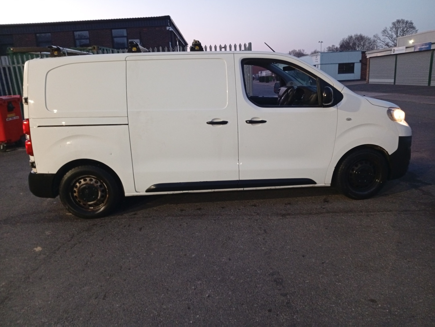 Used Peugeot Expert 2018 for sale - 77750091: Photo 8