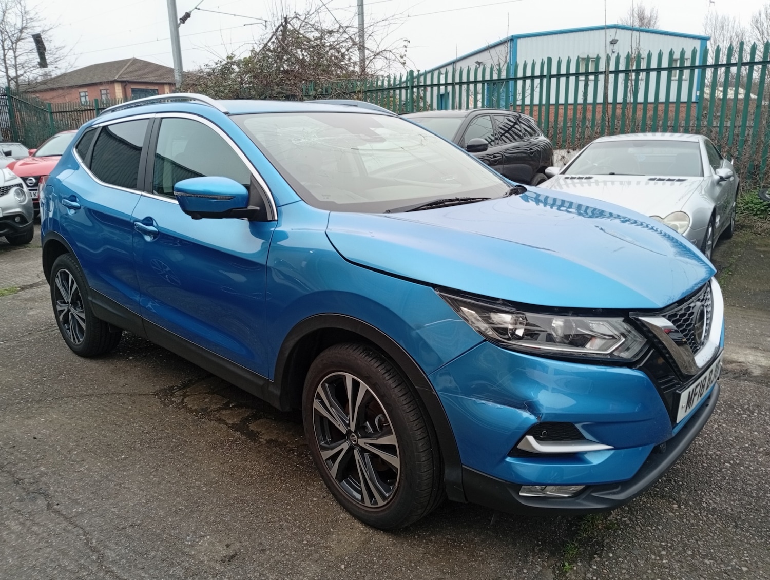 Used Nissan Qashqai 2018 for sale - 77797739: Photo 2