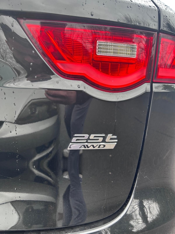 Used Jaguar F-Pace 2020 for sale - 74869132: Photo 21