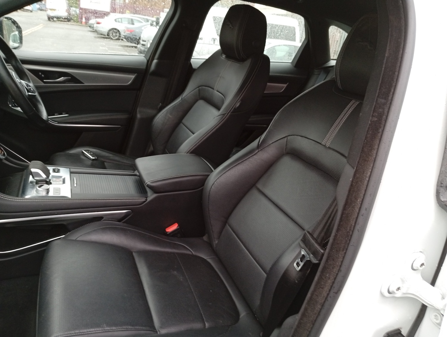 Used Jaguar F-Pace 2023 for sale - 76466094: Photo 15