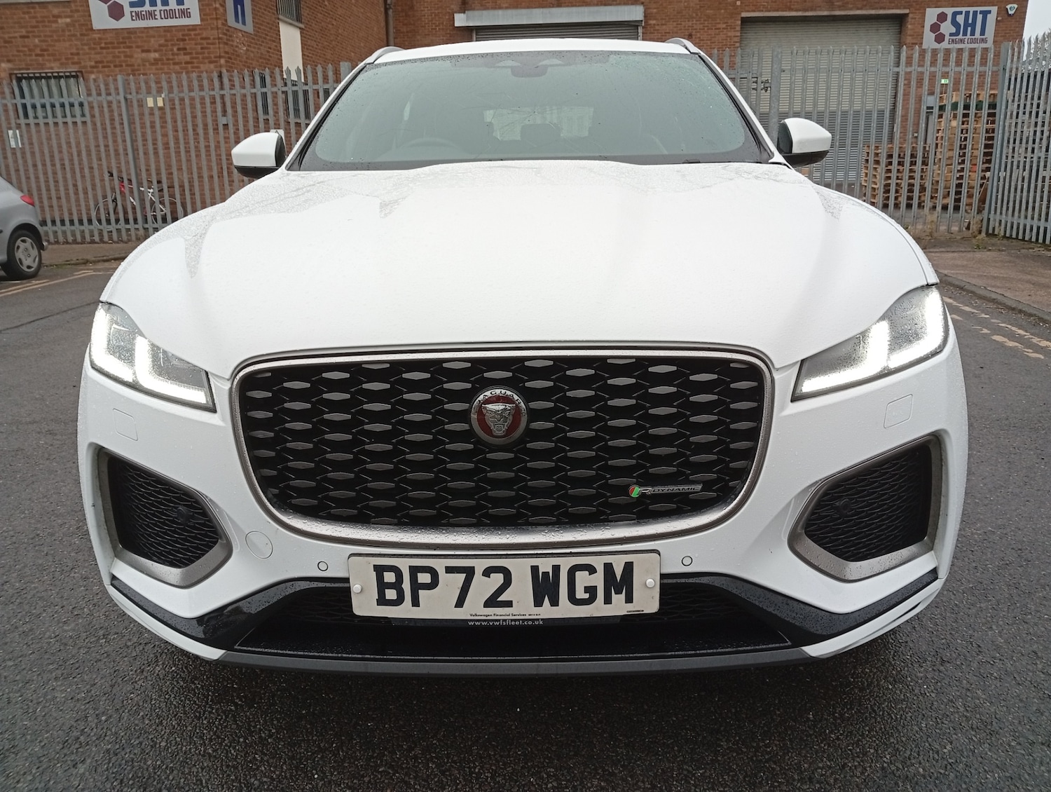 Used Jaguar F-Pace 2023 for sale - 76466094: Photo 2