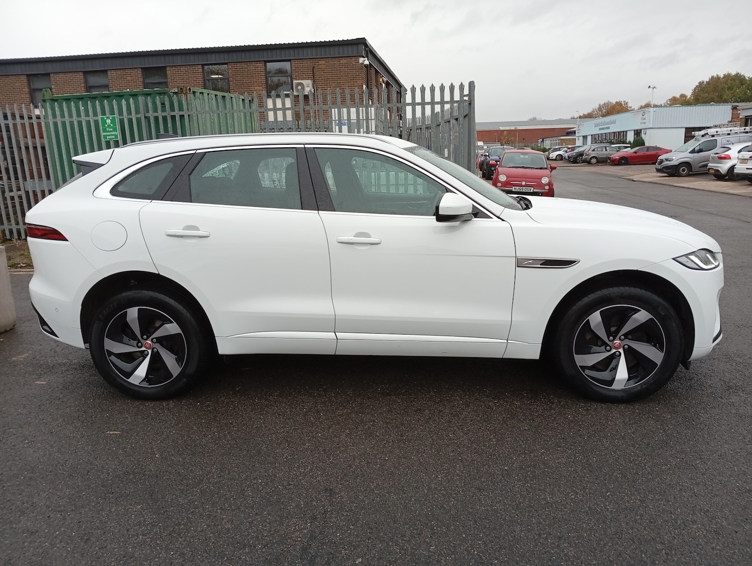 Used Jaguar F-Pace 2023 for sale - 76466094: Photo 3