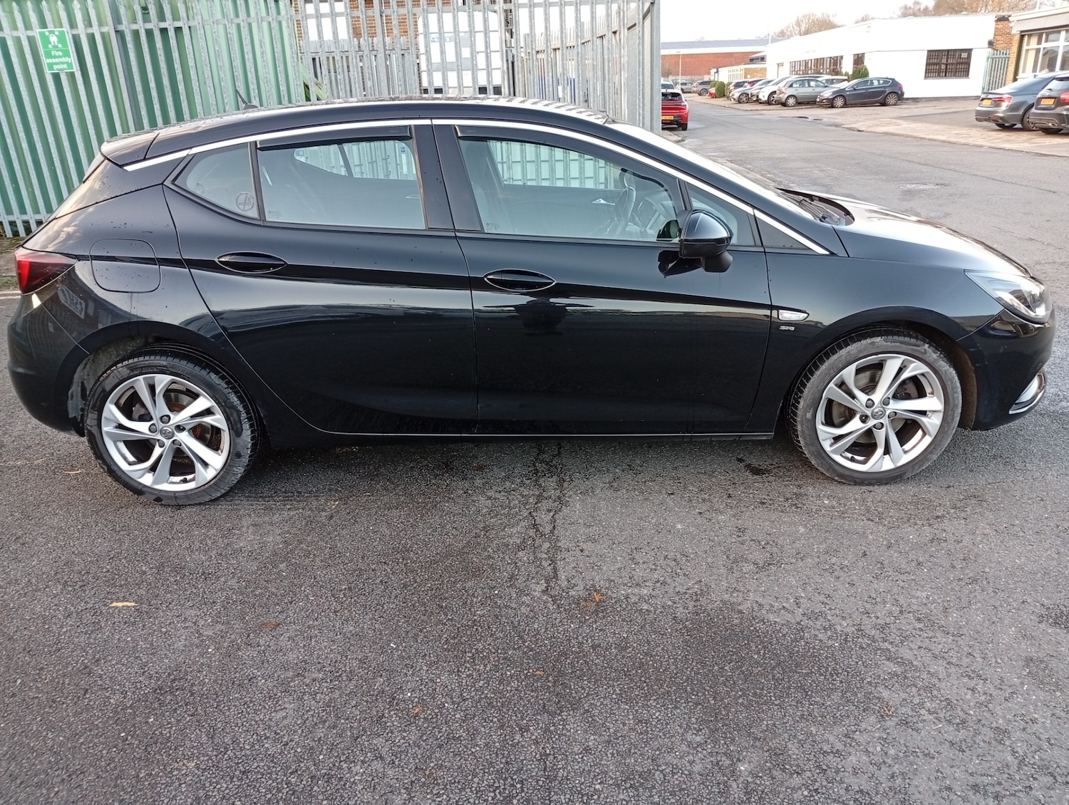 Used Vauxhall Astra 2019 for sale - 76911343: Photo 2