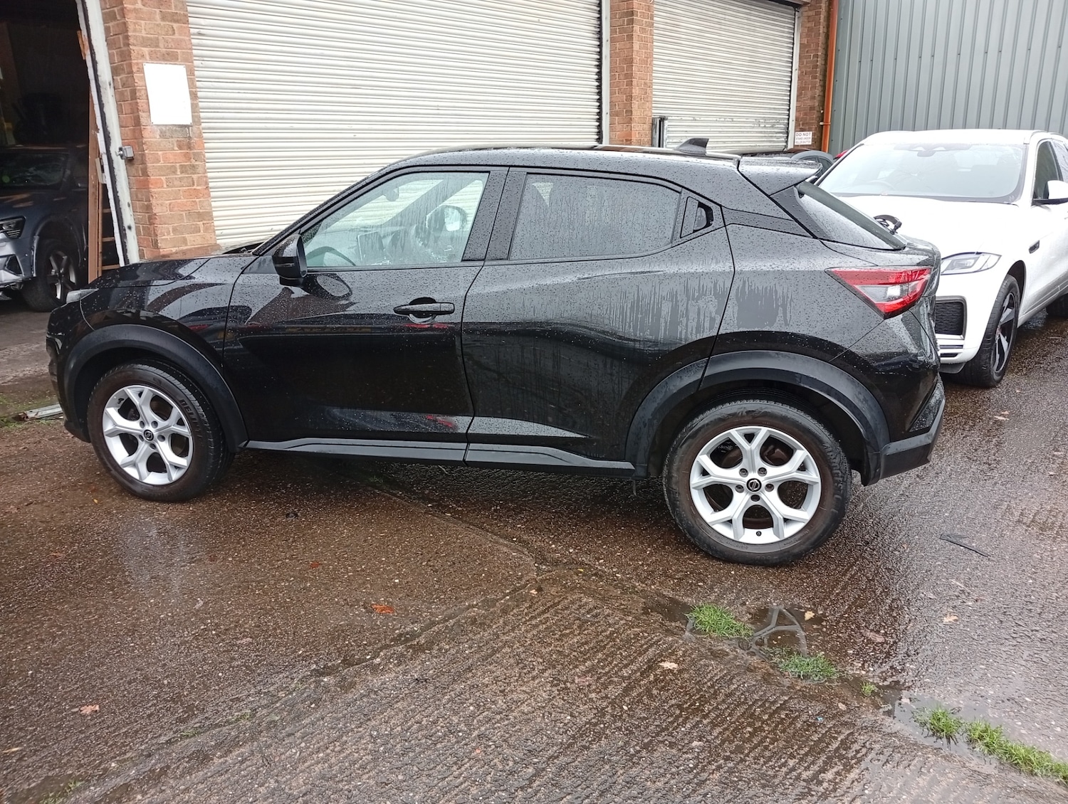 Used Nissan Juke 2021 for sale - 76837231: Photo 2