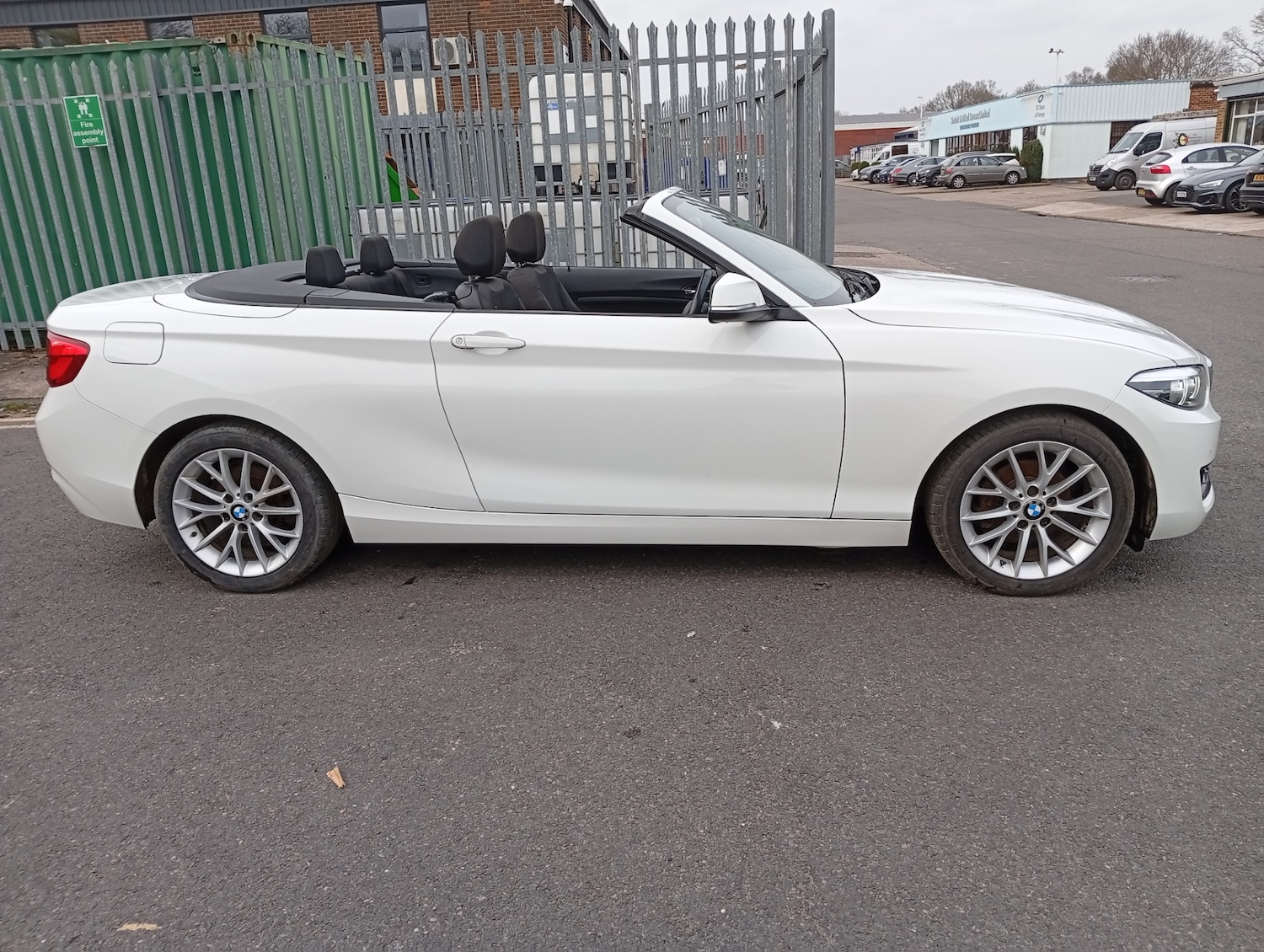 Used BMW 2 Series 2018 for sale - 77984971: Photo 2