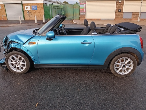 Used MINI Convertible 2017 for sale - 75718474: Photo 7