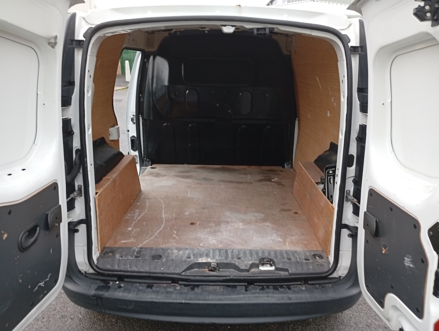 Used Renault Kangoo 2016 for sale - 77028392: Photo 9