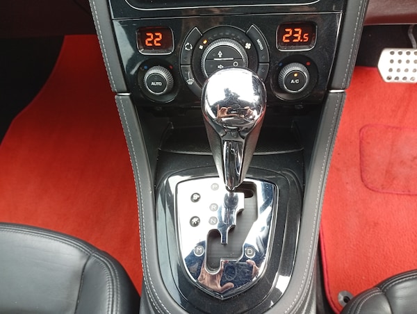 Used Peugeot RCZ 2014 for sale - 76143111: Photo 2