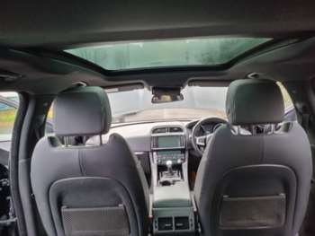Used Jaguar F-Pace 2017 for sale - 75304388: Photo