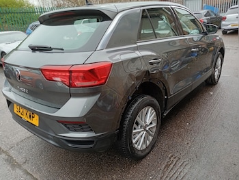 Used Volkswagen T-Roc 2021 for sale - 78042163: Photo
