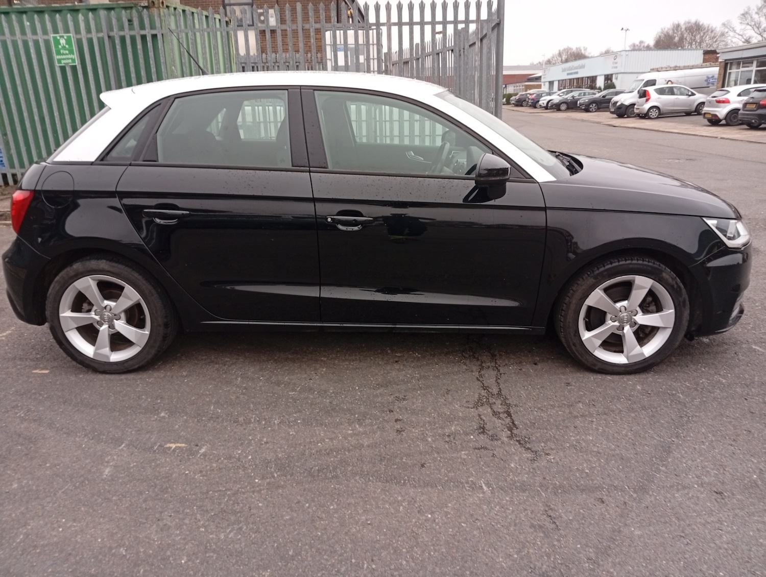 Used Audi A1 2017 for sale - 77331209: Photo 3