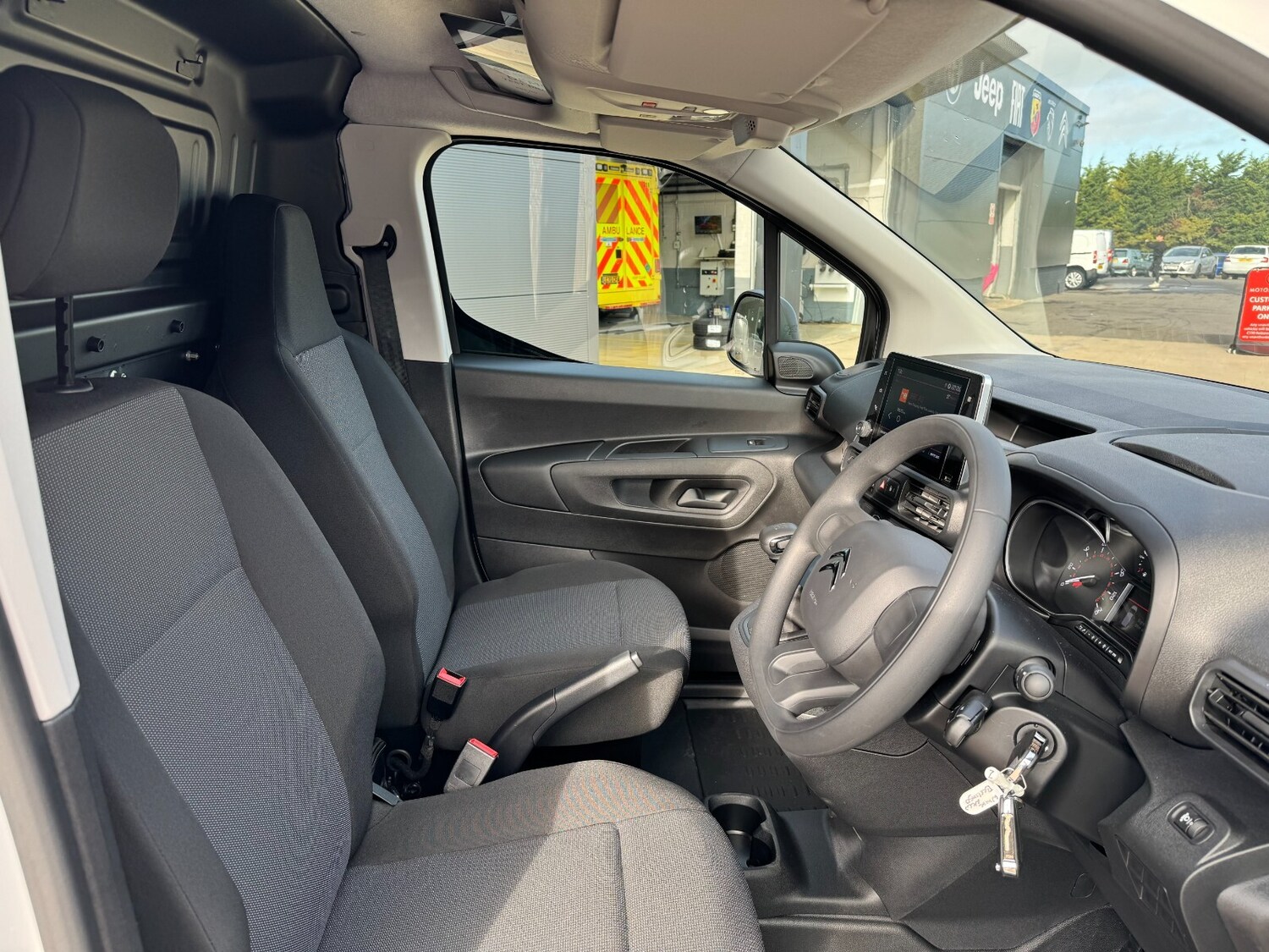 Used Citroen Berlingo 2023 for sale - 76868710: Photo 31