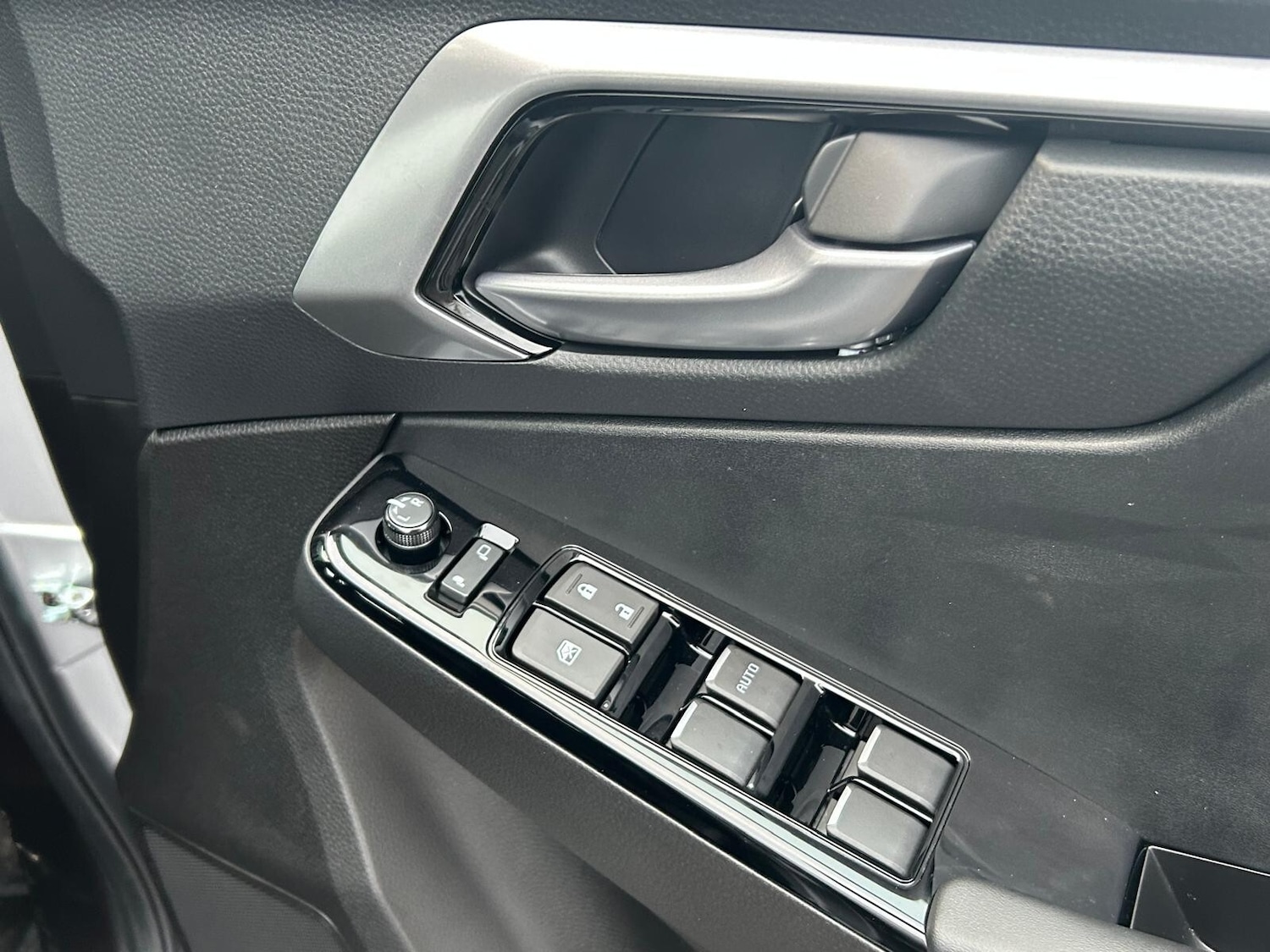 Used Isuzu D-Max 2025 for sale - 76874144: Photo 31