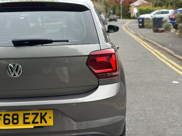 Used Volkswagen Polo 2018 for sale - 76295257: Photo 12