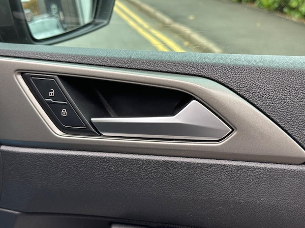 Used Volkswagen Polo 2018 for sale - 76295257: Photo 28