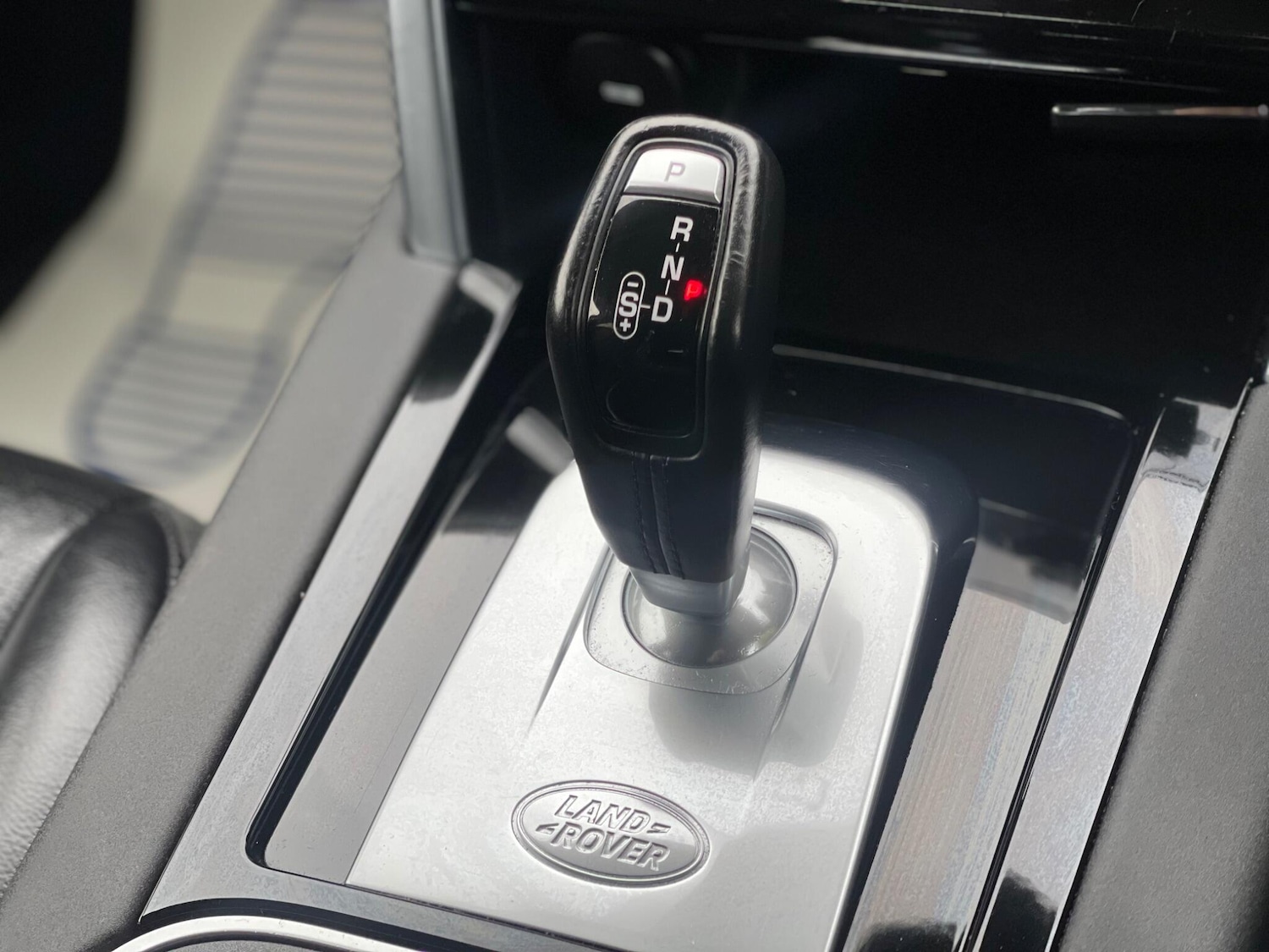 Used Land Rover Discovery Sport 2020 for sale - 76337400: Photo 18