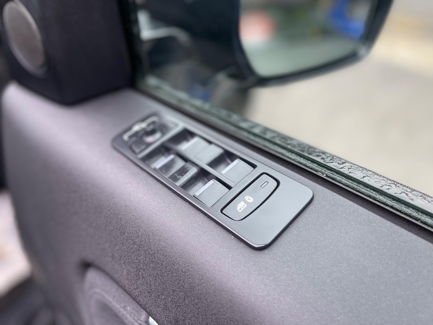 Used Land Rover Discovery Sport 2020 for sale - 76337400: Photo 35