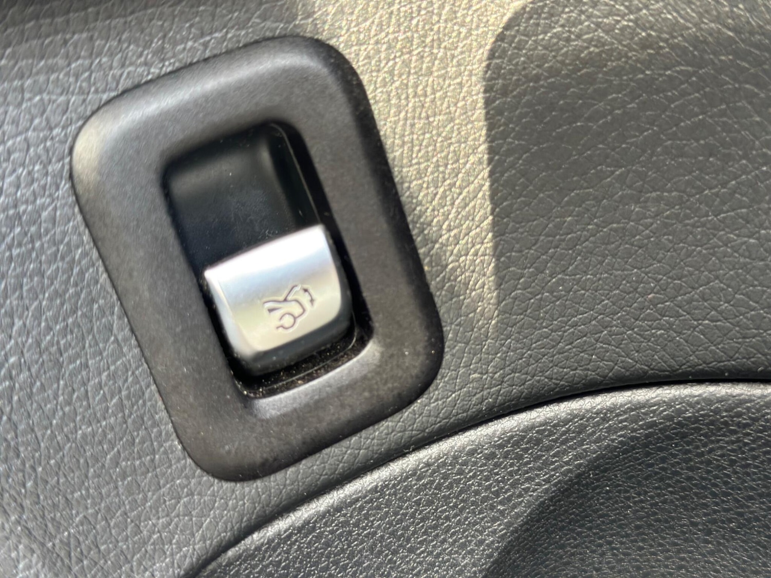 Used Mercedes-Benz C Class 2020 for sale - 76850514: Photo 36