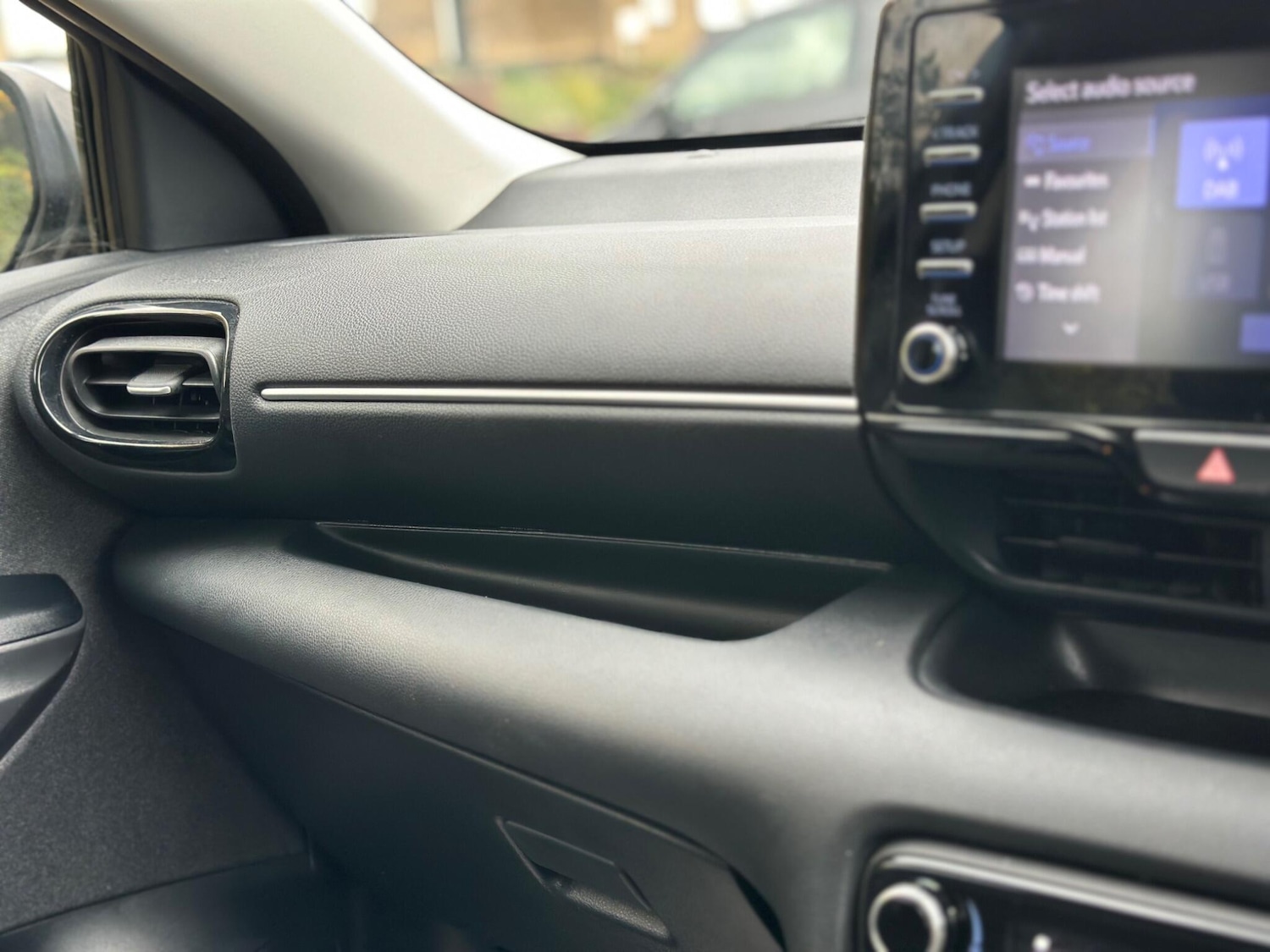 Used Toyota Yaris 2021 for sale - 76457770: Photo 38